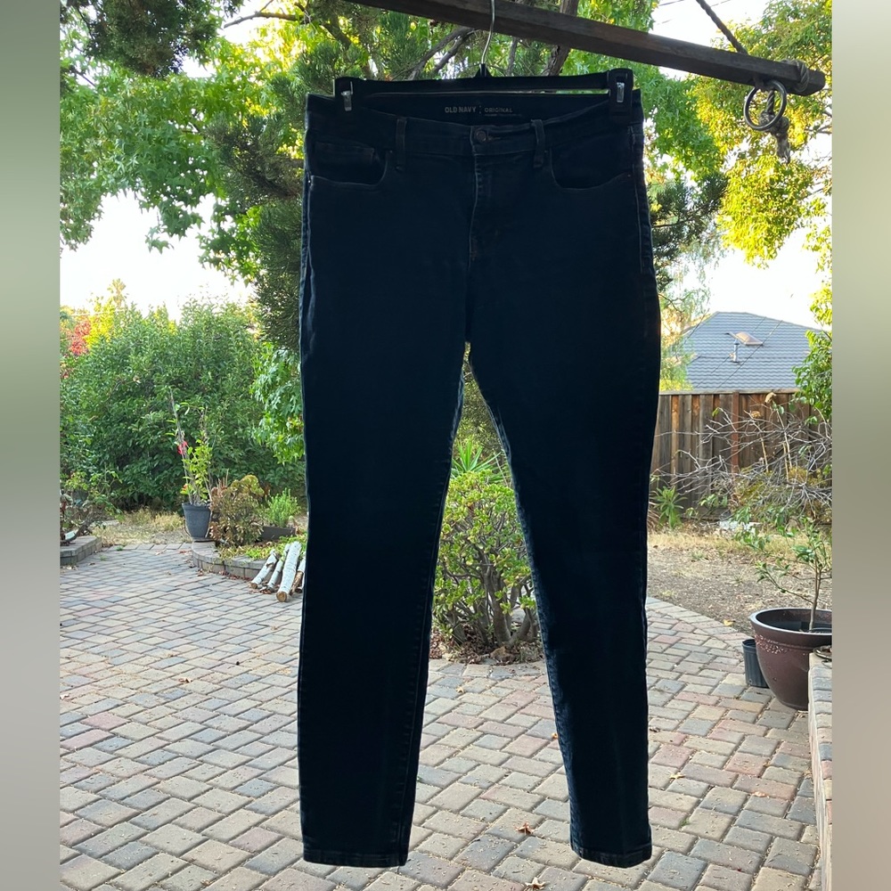 Women’s Dark Wash Skinny Jeans